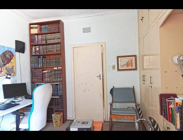 9 BEDROOM HOUSE FOR SALE IN SYDENHAM